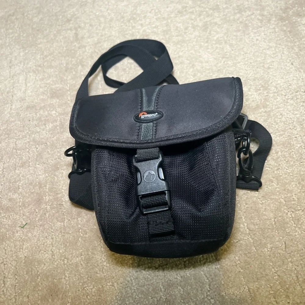 Lowepro black camera storage shoulder bag